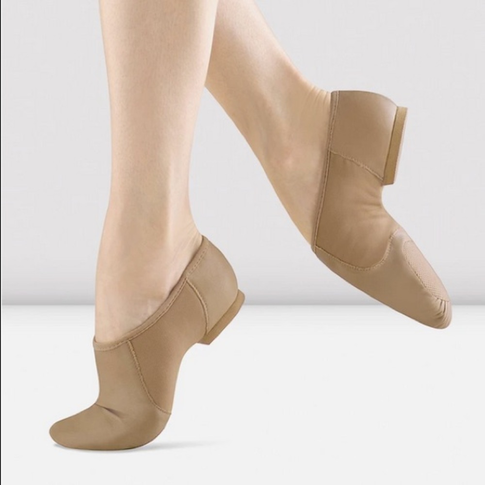 Bloch Girls Leather Jazz Shoes - size 1 medium